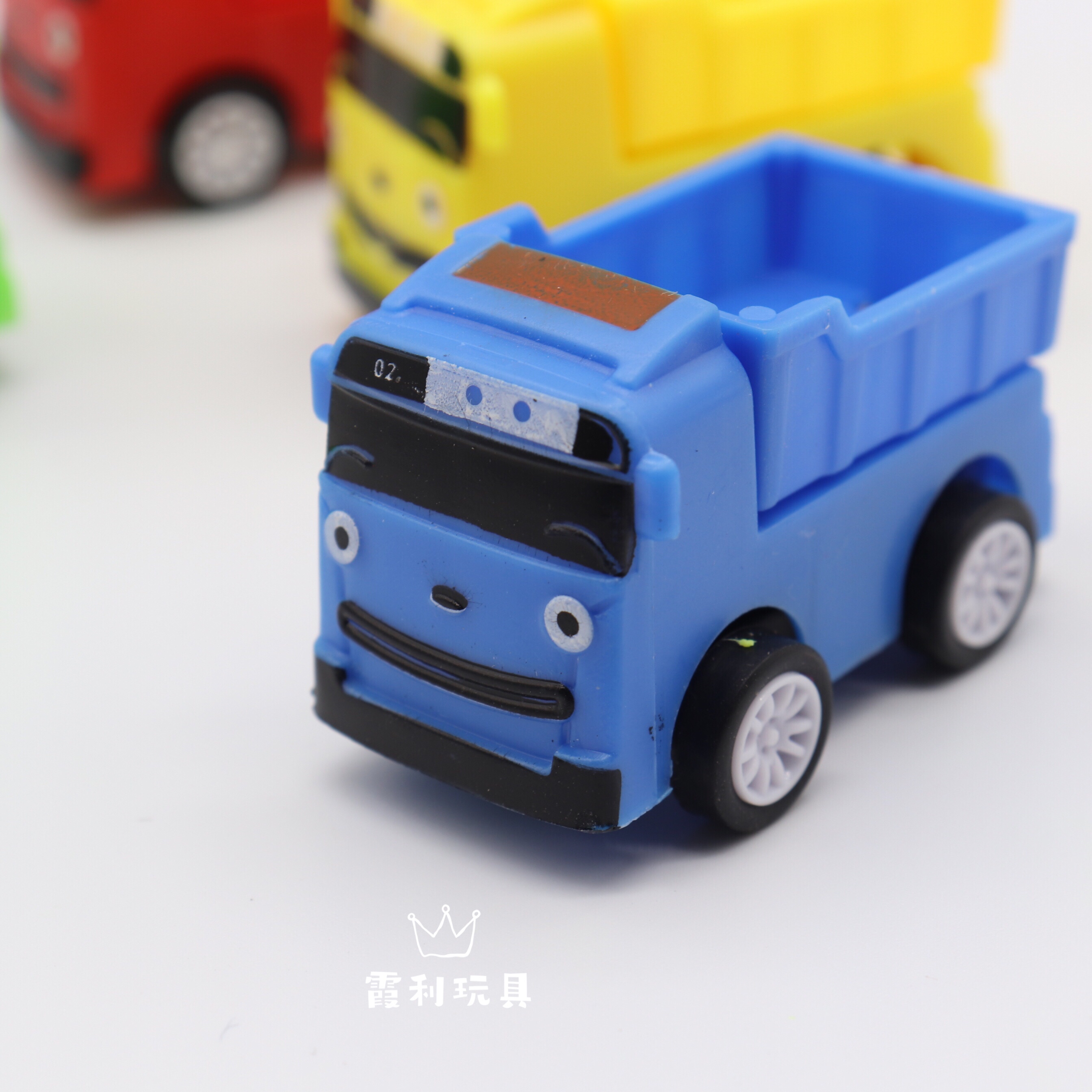 Cartoon dump truck, children's plastic toy giveaway, gacha Specification image