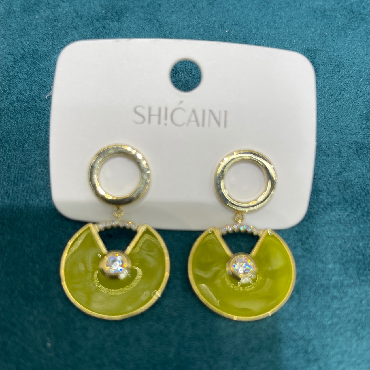 Butter green earrings