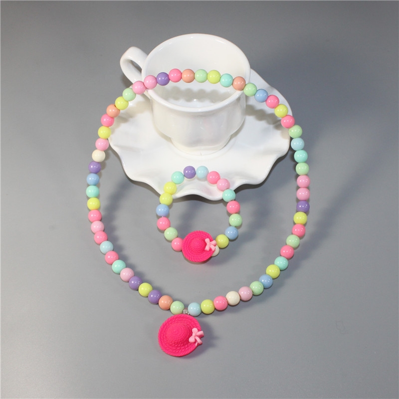 Cute hats, beads, necklaces, bracelets, two-piece sets, baby girls' accessories Application Scenario