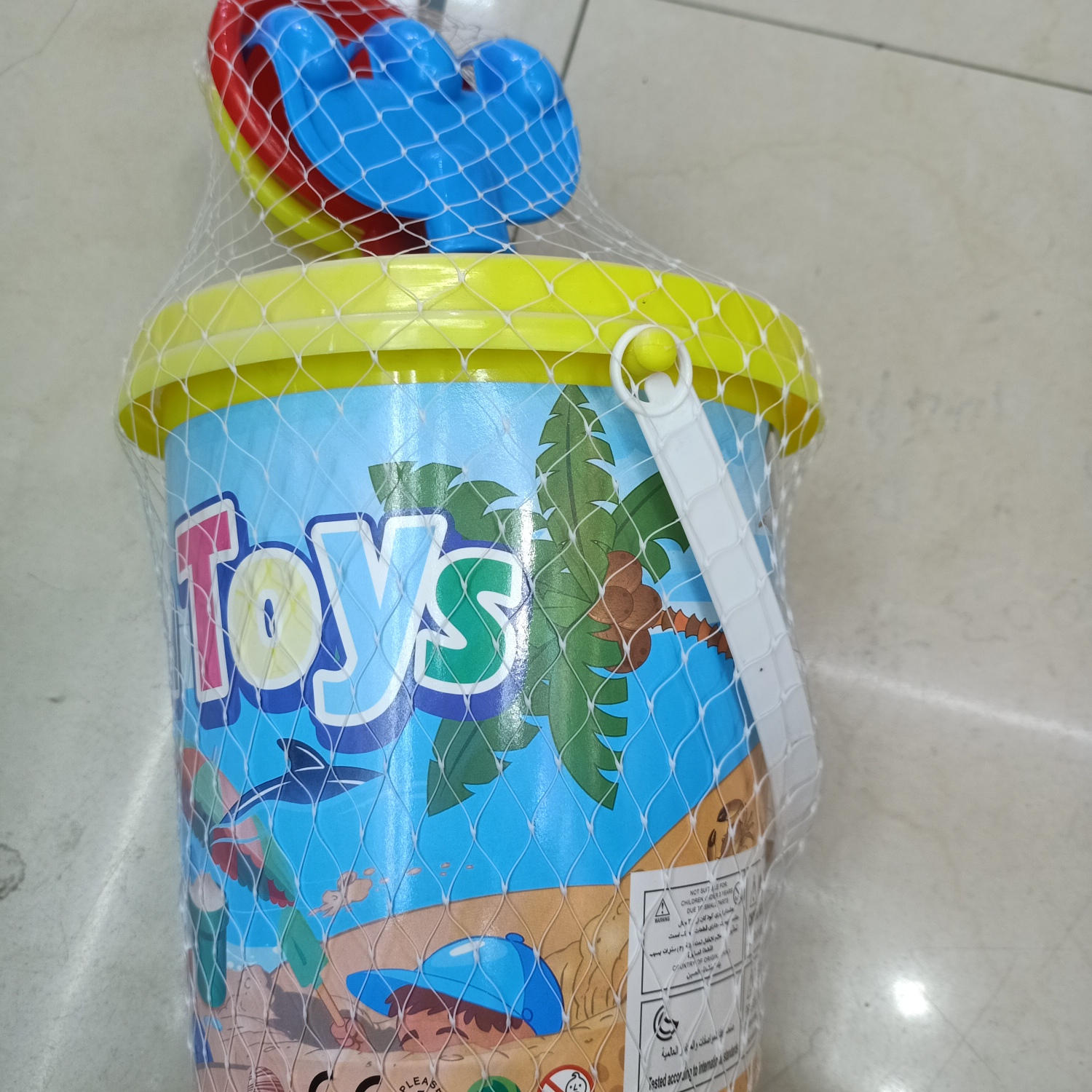 688-77C沙滩高桶，颜色混装，儿童塑料沙滩玩具桶。