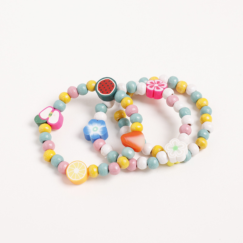 The children's style bracelet is directly supplied by the manufacturer and professionally customized. It is hand-strung and has a variety of shapes details Picture