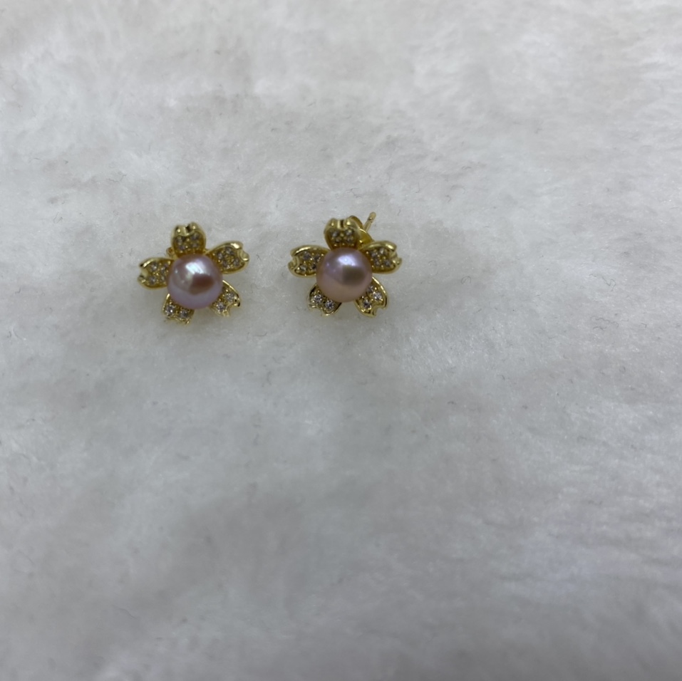 天然淡水珍珠耳钉微镶工艺电镀真金图