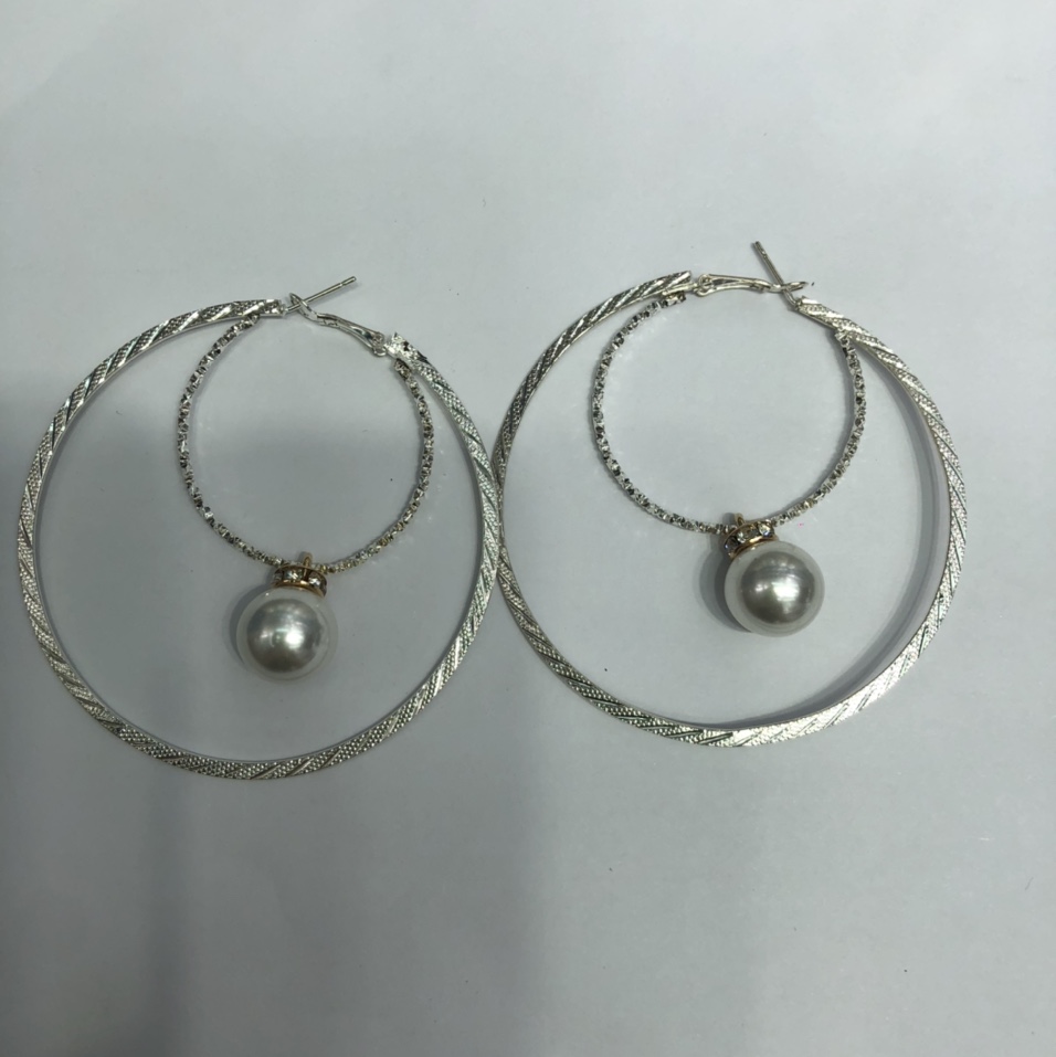 New style earrings
