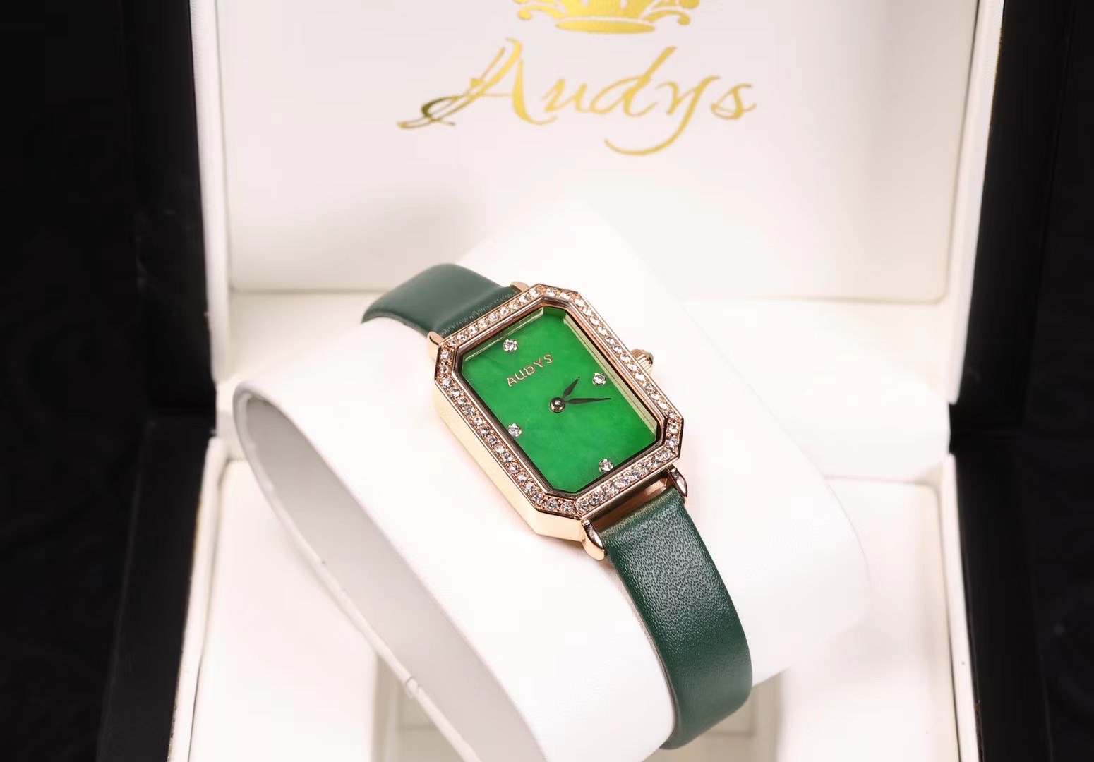 Jade Watch 2 New Poli 075 hot belt women's watch Wine barrel leather retro women's watch fashion waterproof Application Scenario