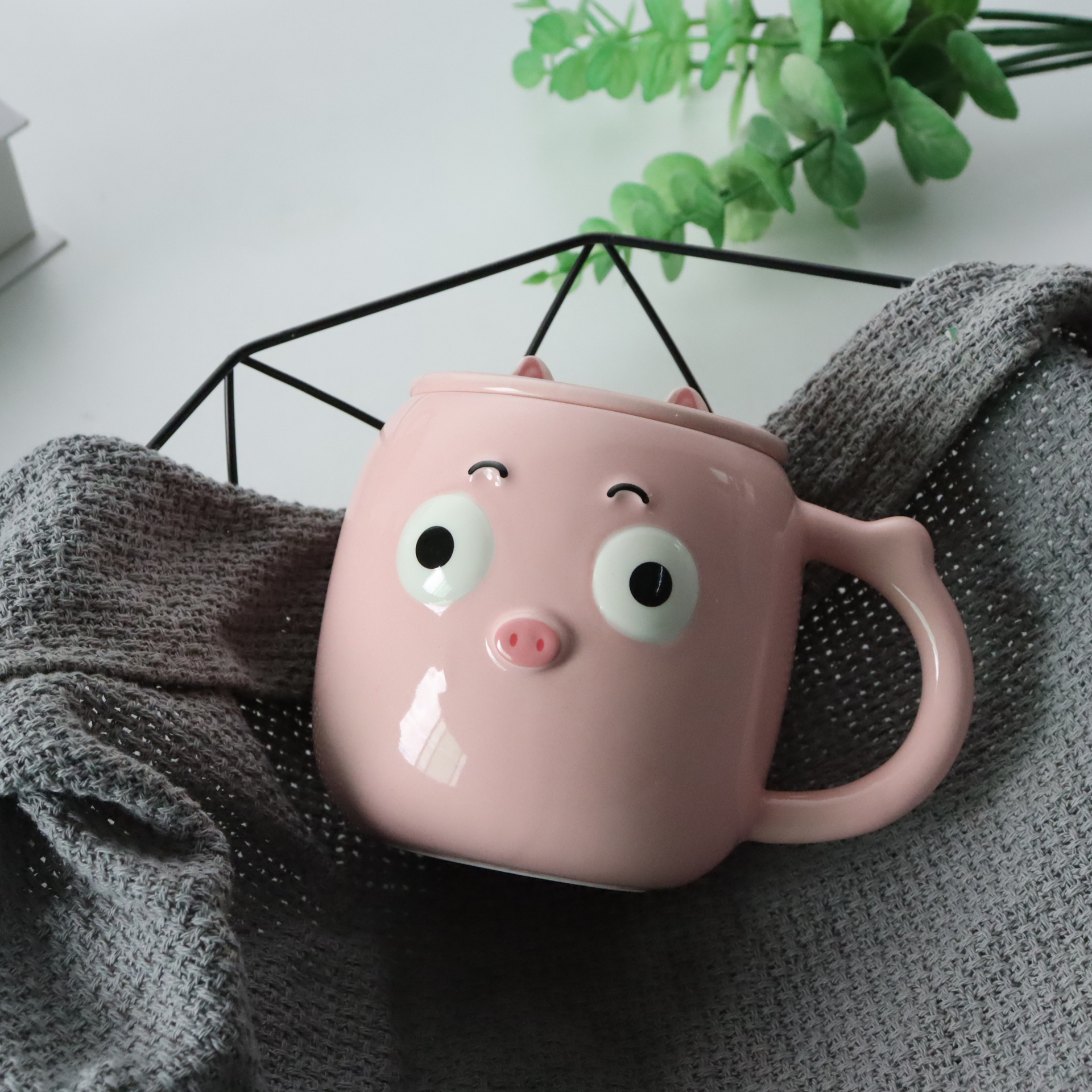 Couple cups, cute and mischievous little pig ceramic mugs, pink and girlish cartoon ceramic coffee water cups, home hope