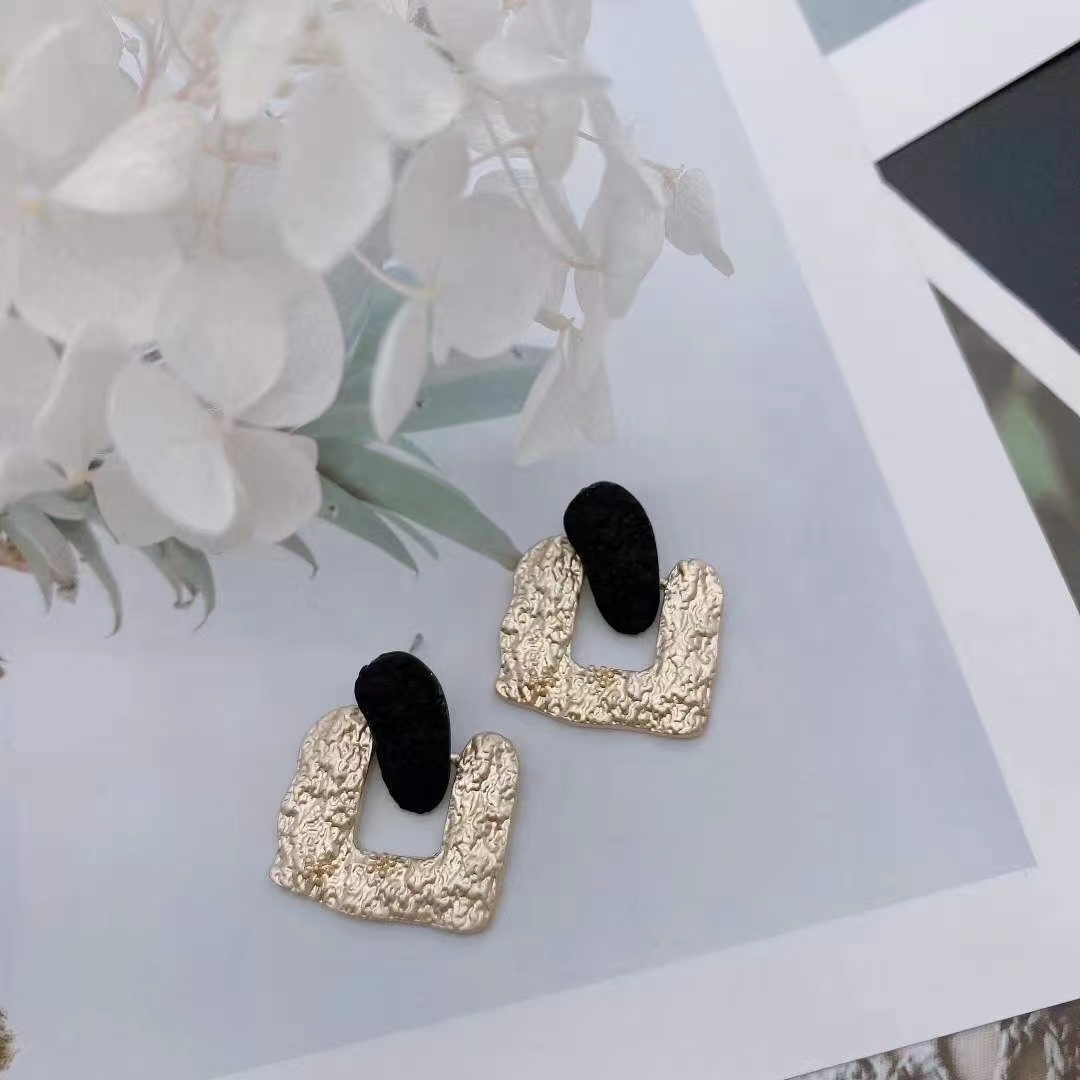 小众复古时尚简约新款珍珠耳钉女ins潮网红气质性i冷淡风耳环产品图