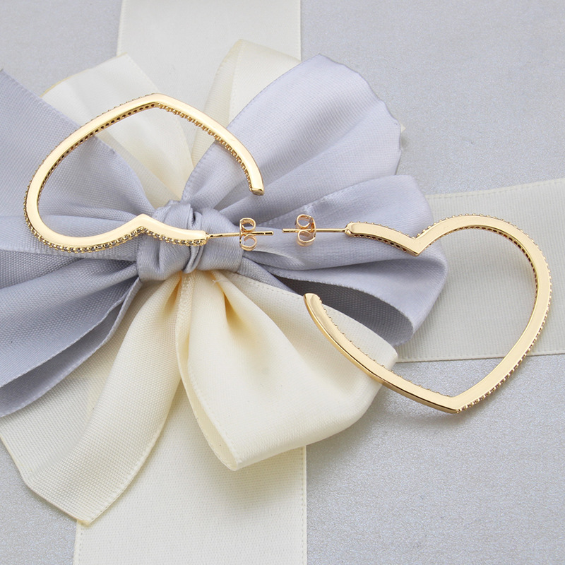 ins European and American export custom zirconium-inlaid heart-shaped ear studs, AliExpress cross-border stock new copper gold-plated heart-shaped ear rings detail image 5