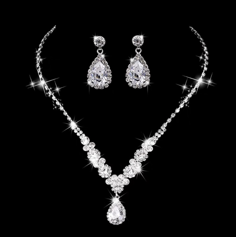 Necklace 031 Zircon water drop flower shape