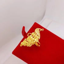 Sand peacock ring. It's a hit on the live stream