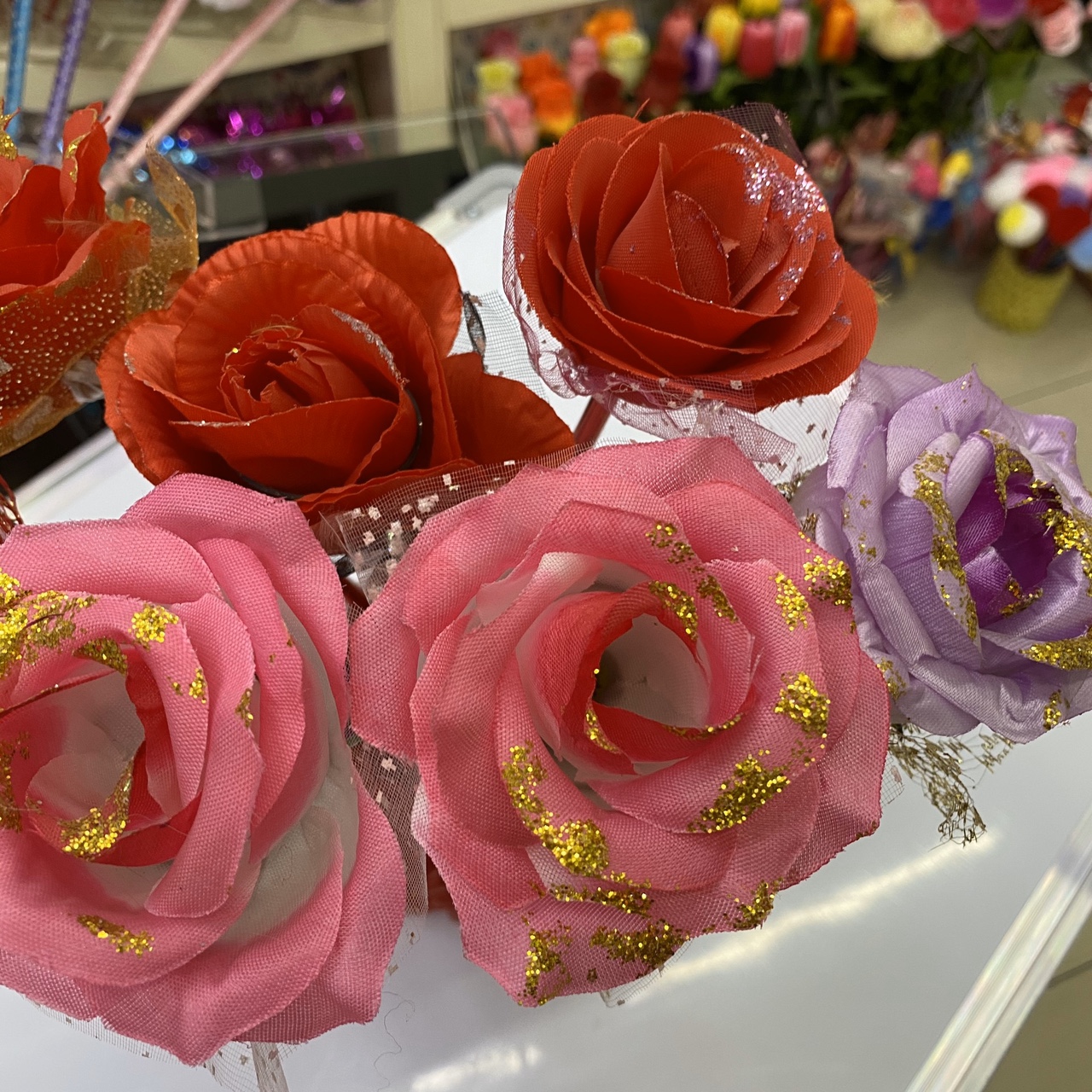 仿真玫瑰花开的颜色搭配工艺笔