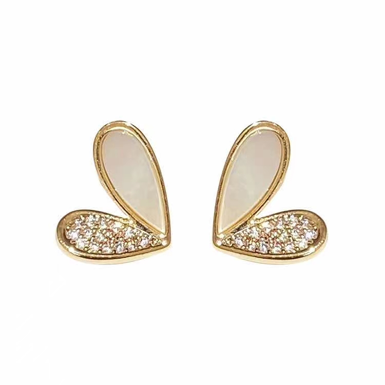 Nicho europeo americano vintage shell amor moda simple nuevo estilo perlas pendientes mujeres ins marea influencers temperamento sexo i viento frío pendientes