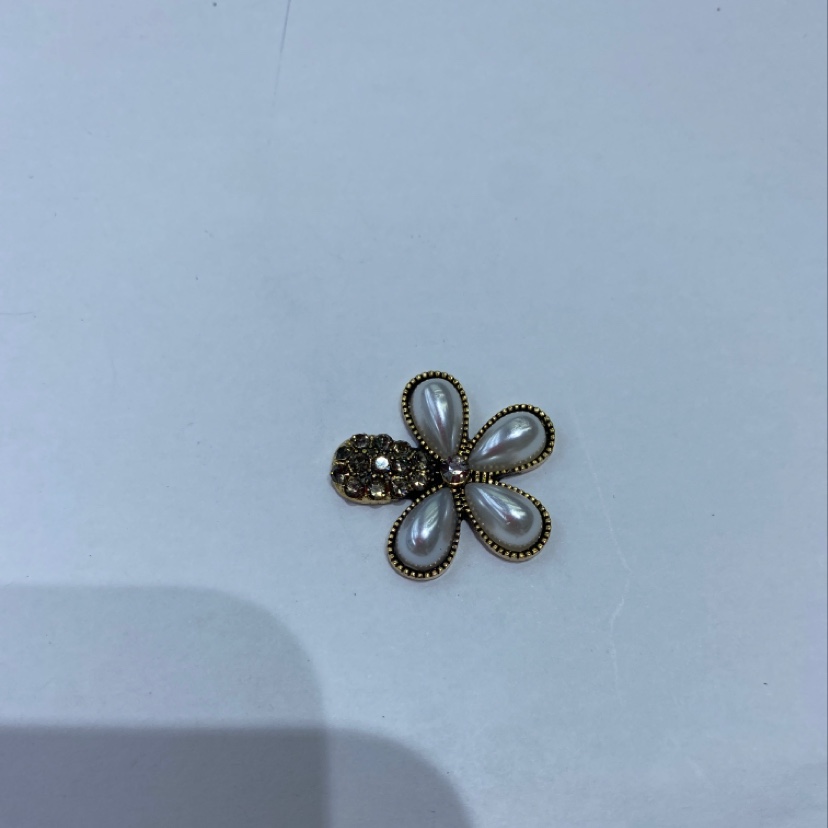 Pearl water drop five-leaf flower