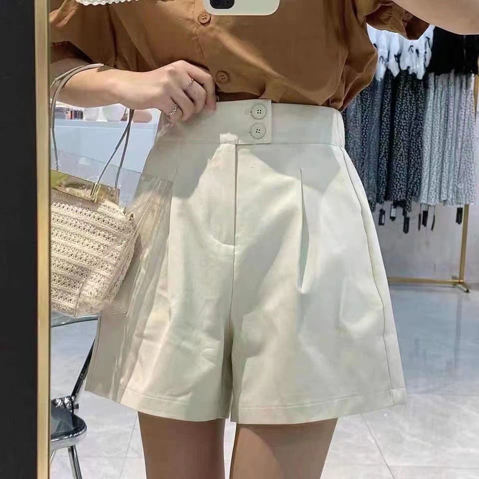 Beige shorts