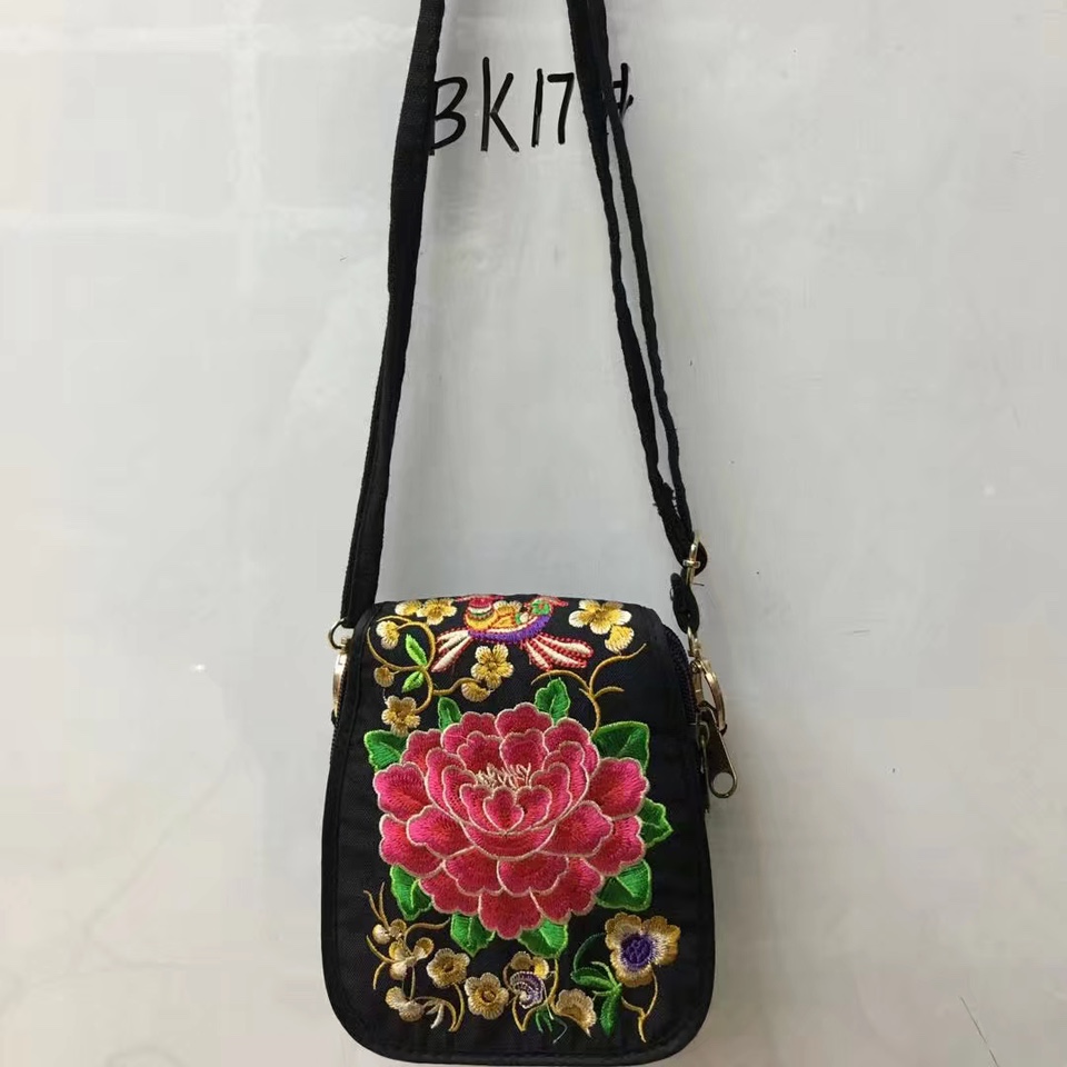 2021民族风刺绣新款斜挎手机包