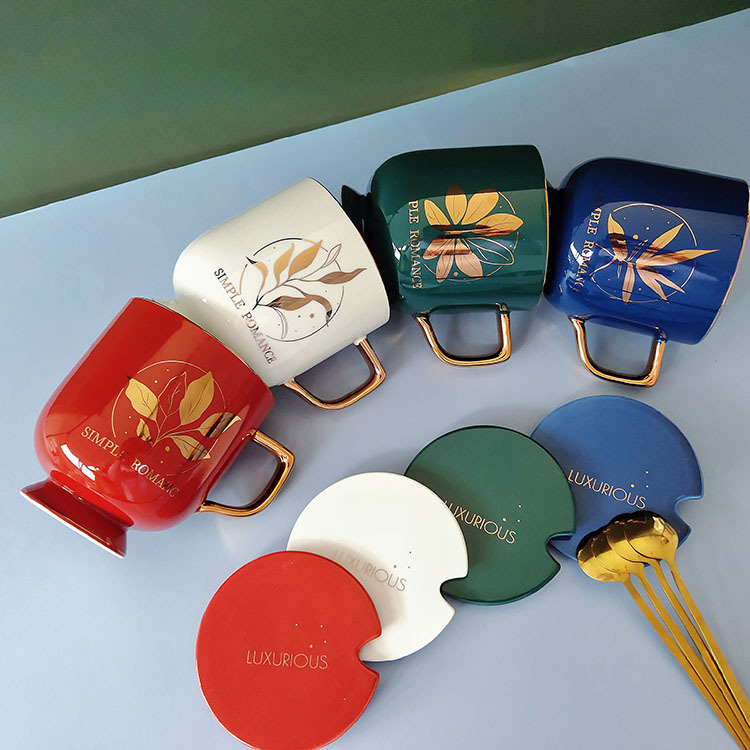 Light luxury gilded ceramic mugs with LIDS, office drinking cups, leaf milk cups, and internet-famous coffee cups