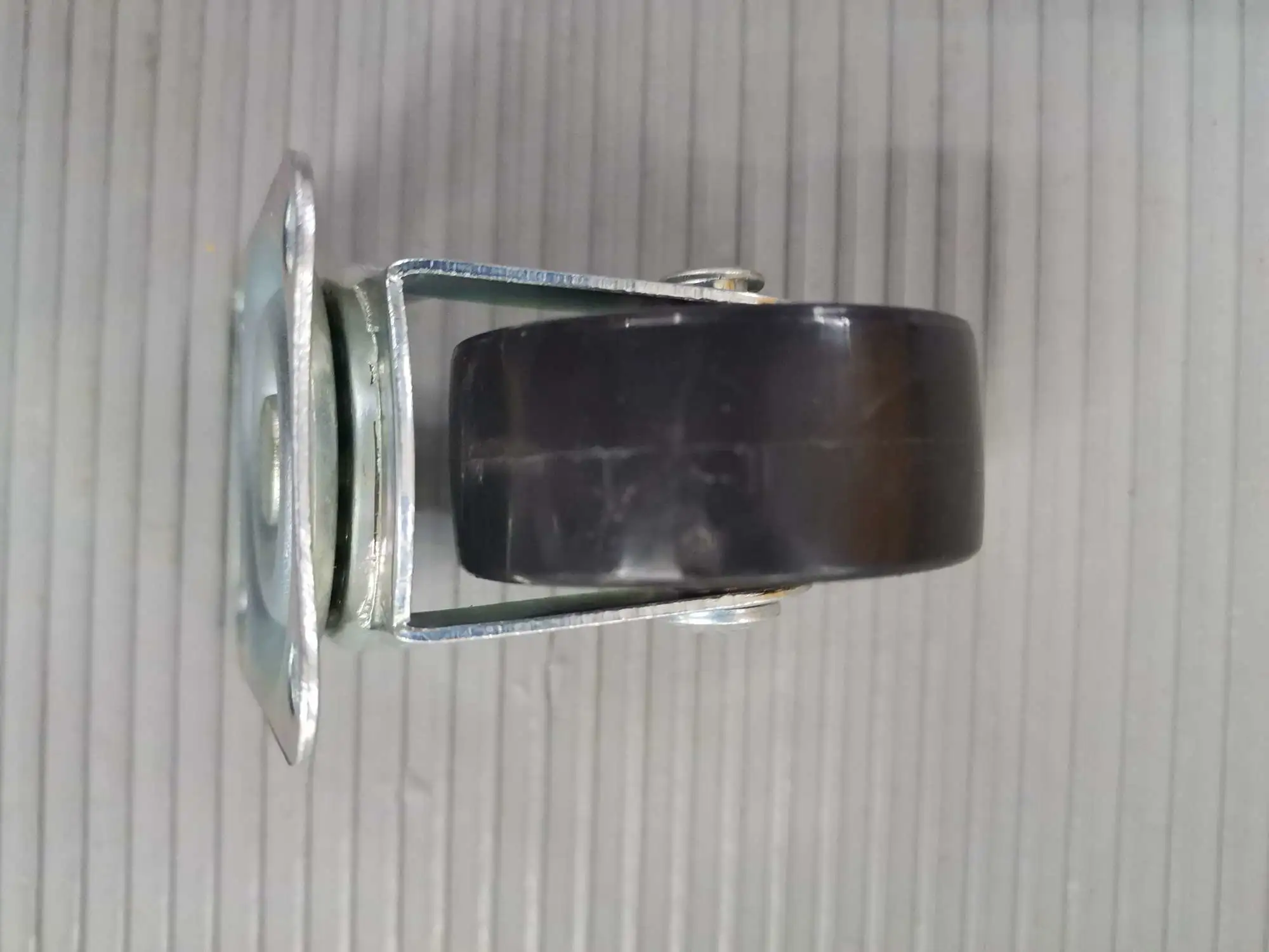 عجلات أرجل خفيفة ذات عجلات مسطحة مسطحة سوداء من طراز PP detail image 3