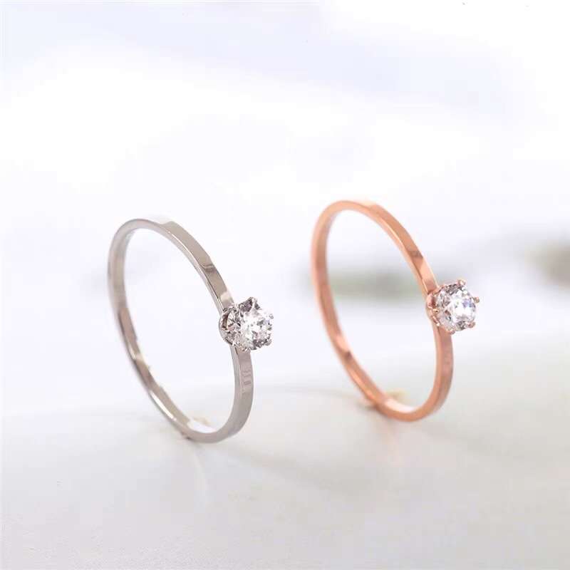 Japanese and Korean small diamond ring, fashionable, unique and niche design, titanium steel light luxury exquisite ring i