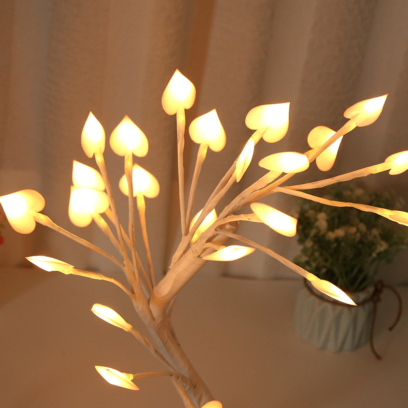 Desk lamp, heart-shaped atmosphere decoration, illuminated small tree, InS-style LED renovation, dormitory background, small night cross-border fabric heart, warm white details Picture
