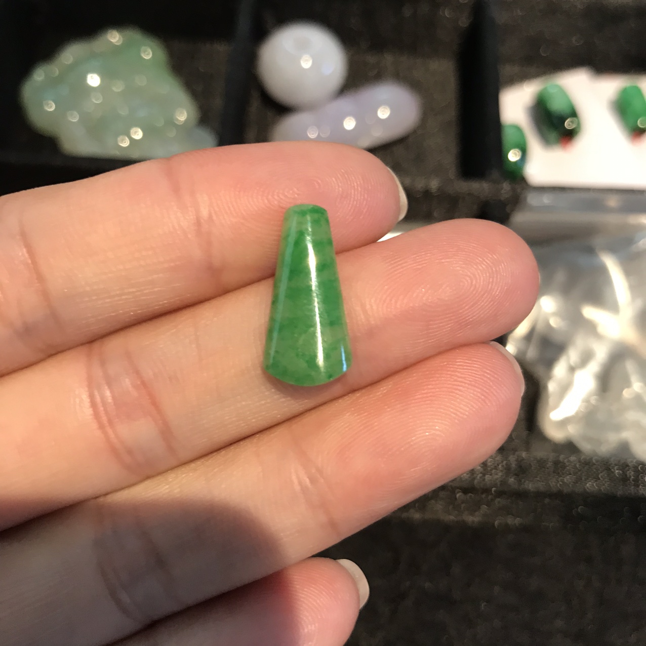 Trapezoid jade bare stone New Baoli 082 thumbnail