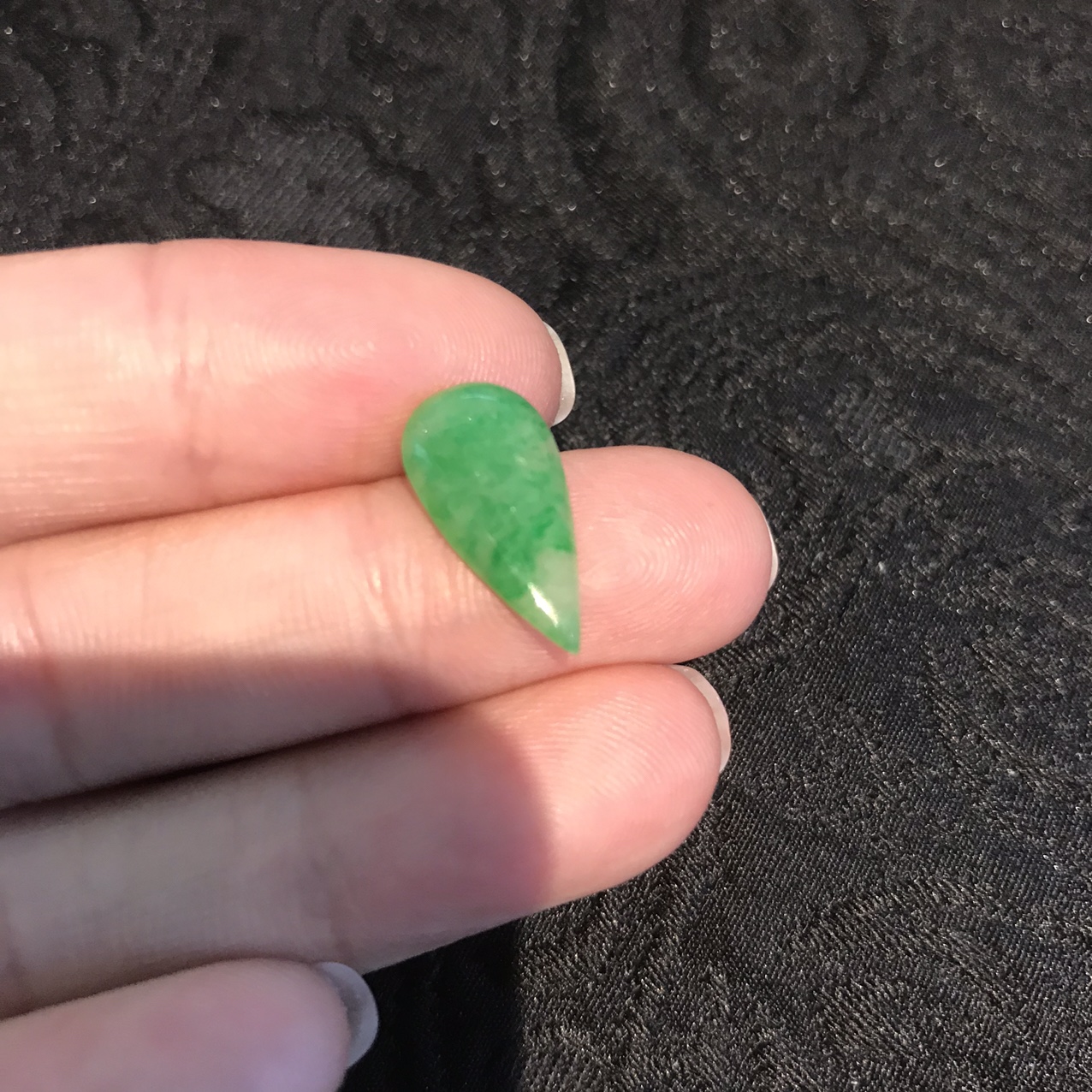 Water drop bare stone 2 New Baoli 085 natural jade full figure