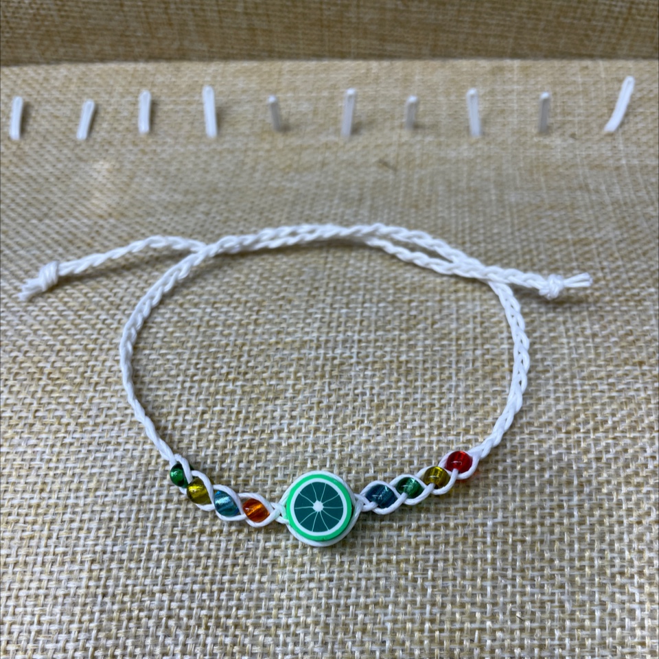 White thread fruit slice ankle chain
