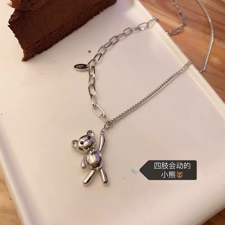 小熊项链女2021年新款ins嘻哈轻奢小众个性锁骨链装饰毛衣链配饰