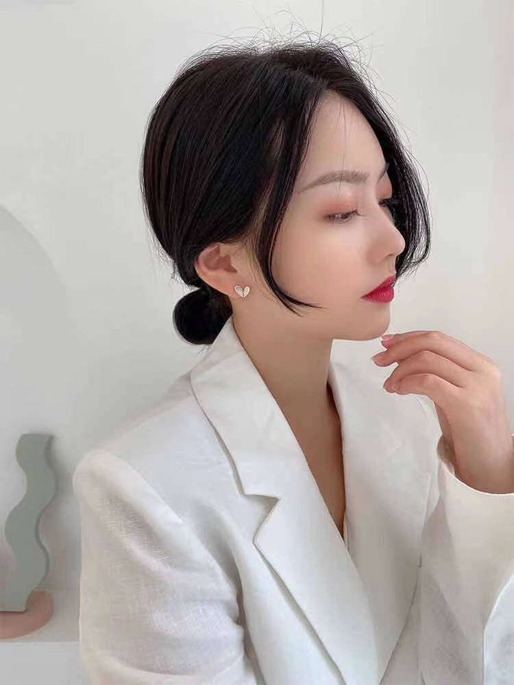 Nicho europeo americano vintage shell amor moda simple nuevo estilo perlas pendientes mujeres ins marea influencers temperamento sexo i viento frío pendientes Item Picture