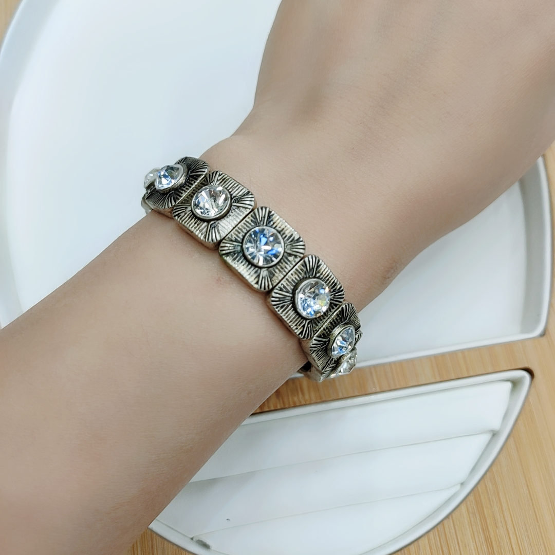 Retro foreign trade bracelets, female hip-hop trend, Instagram niche design, cold style, Korean style personalized jewelry