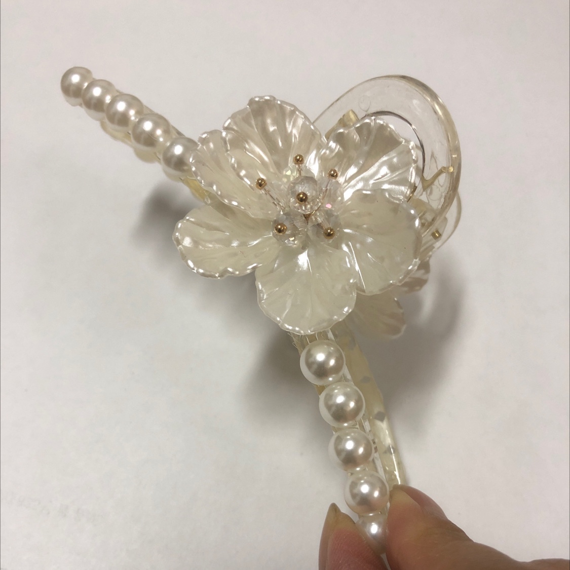 Internet hit pearl shell flower grabber