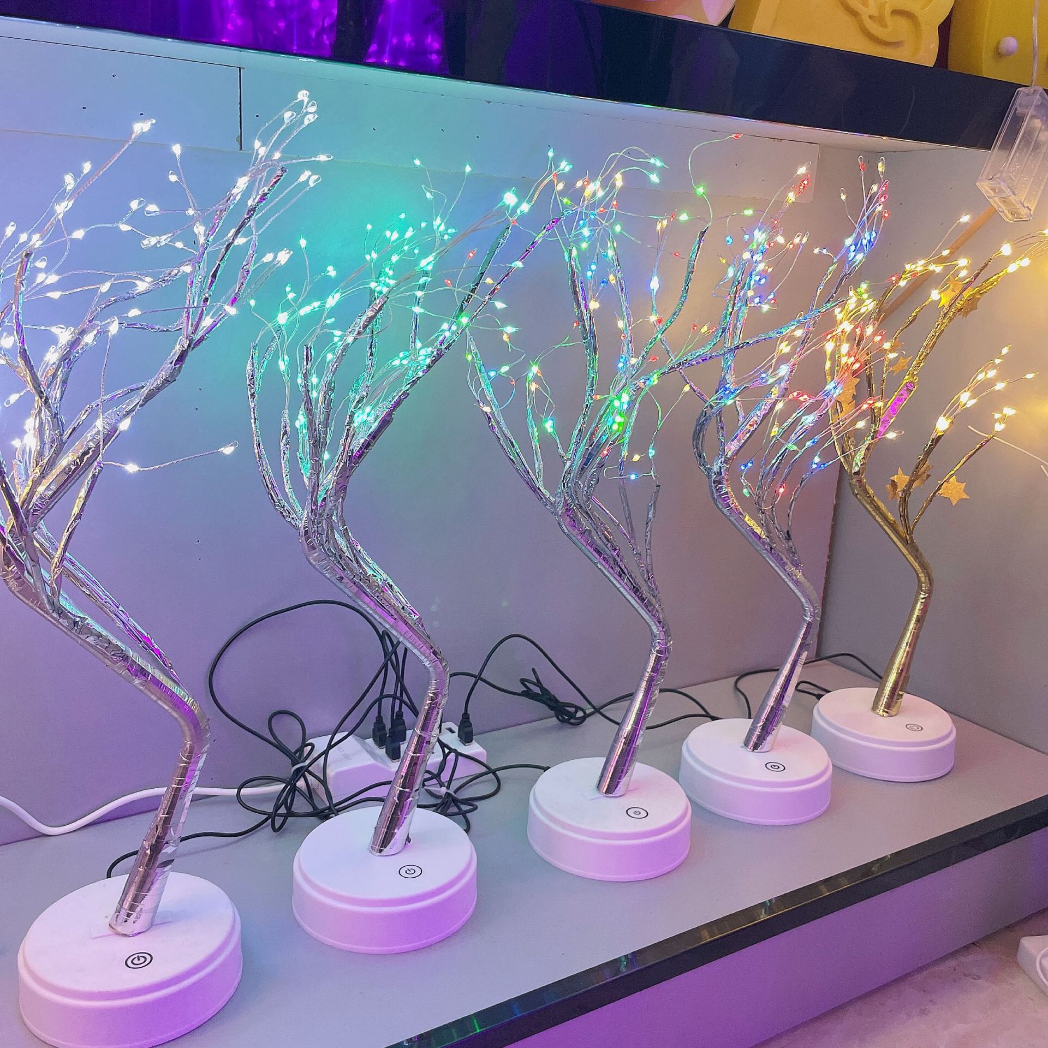LED copper wire small tree lamp, starry sky lamp, room homestay, romantic branch decoration, simulated tree lamp, decorative item, shaped lamp, starry sky white Item Picture
