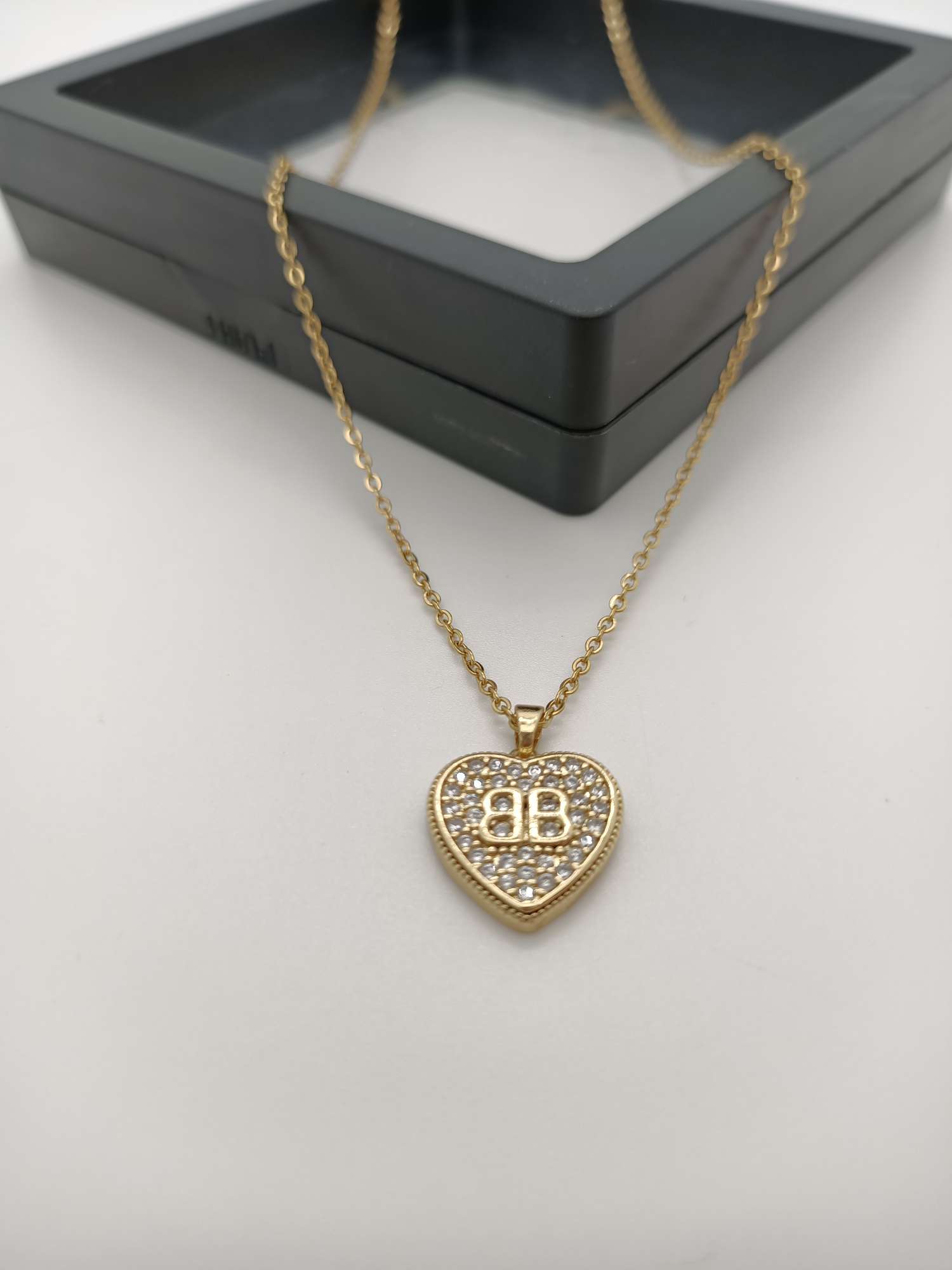 Necklace B detail image 3