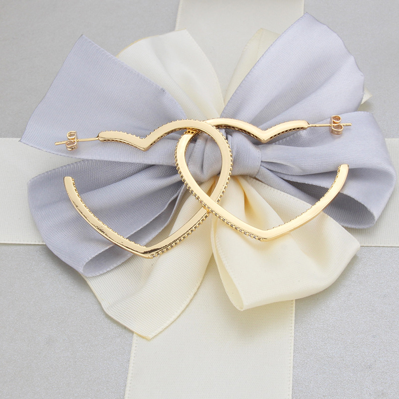 ins European and American export custom zirconium-inlaid heart-shaped ear studs, AliExpress cross-border stock new copper gold-plated heart-shaped ear rings details Picture