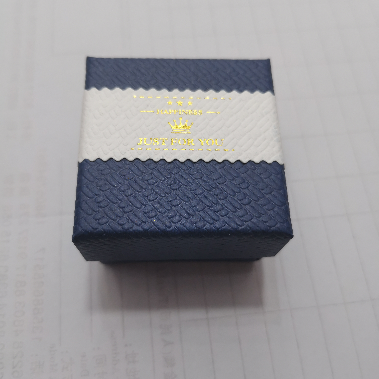 贴白条戒指盒78