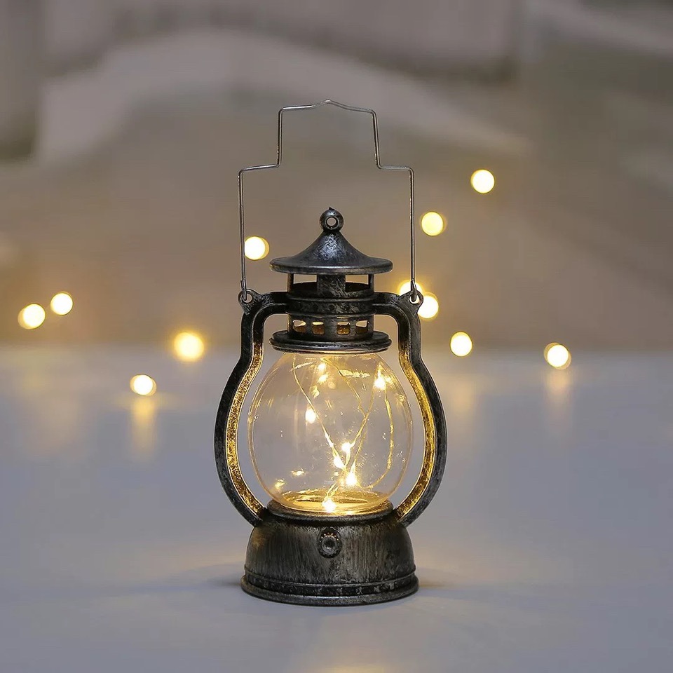 Christmas retro small oil lamp, electronic candle lamp, LED small horse lantern, creative decorative display, gift wind lantern, bronze silver