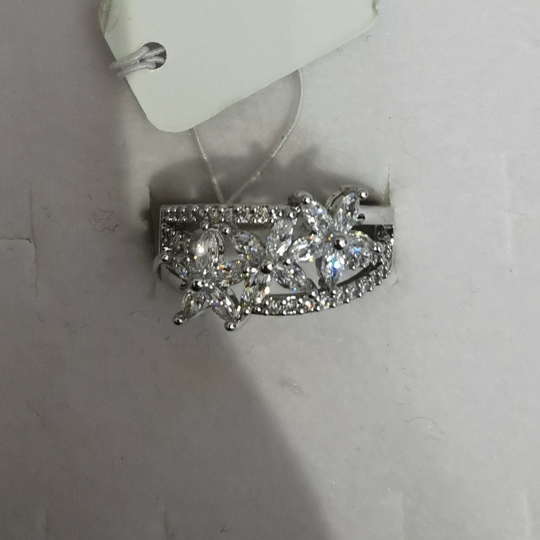 Horse eye fancy ring