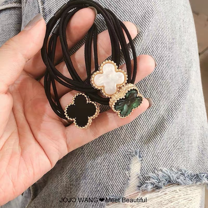 Emilia's four-leaf clover symbolizing good luck ~ Hair bands, hair accessories, hair ties, leather bands, Korean hair ties, hair flowers, simple and elegant style, versatile 015