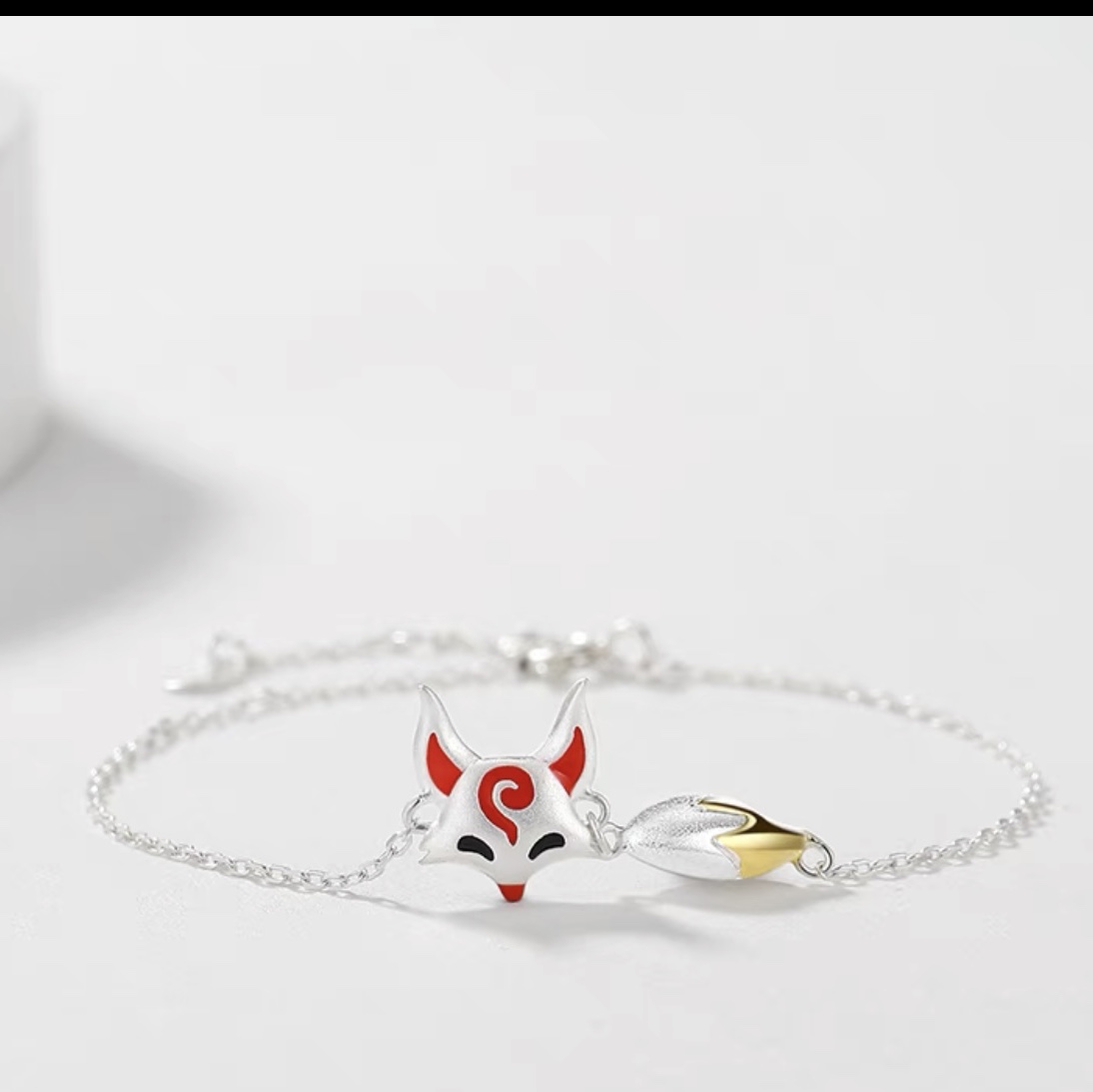 Blue Hill Fox necklace