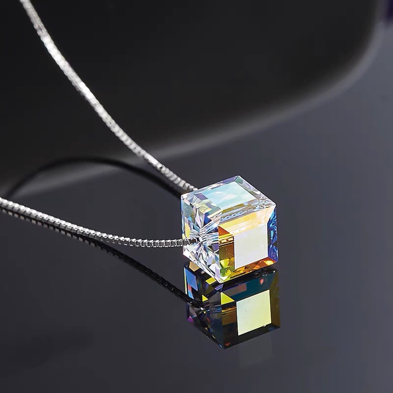 欧美风格水晶项链 精致项链高档气质吊坠 雅致时尚首饰礼物