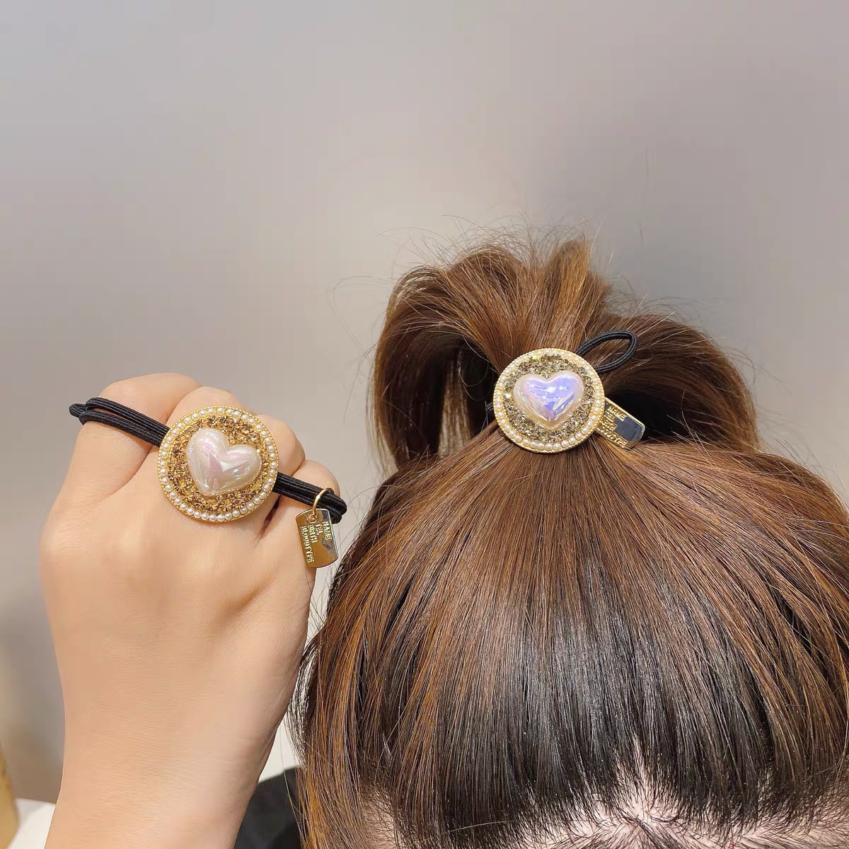 Emilia Korean version elegant girl, heart-shaped pearl sparkling diamond round hair tie, sweet female Internet celebrity hair band, hair tie, hair band, hair accessory 013