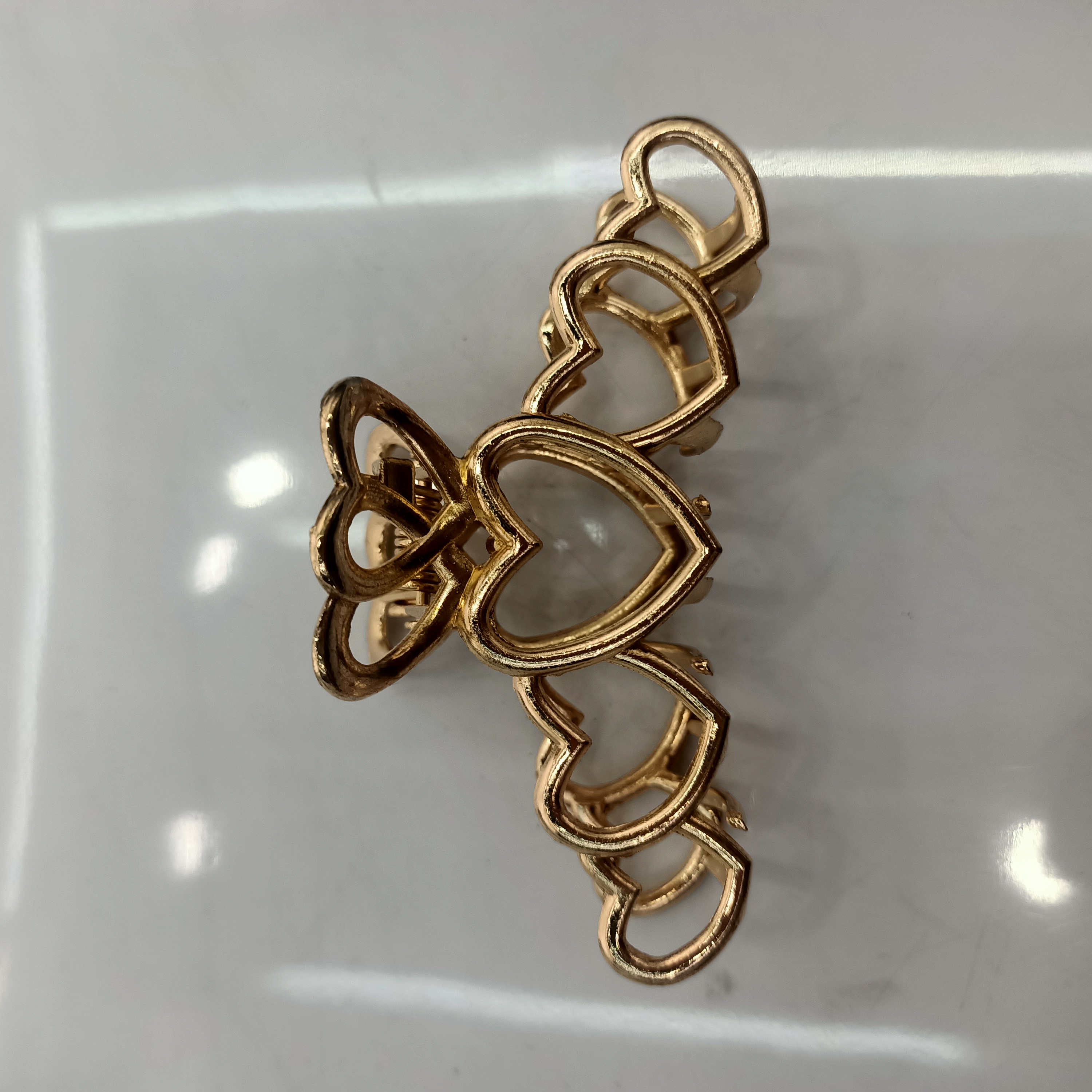 Peach heart claw thumbnail