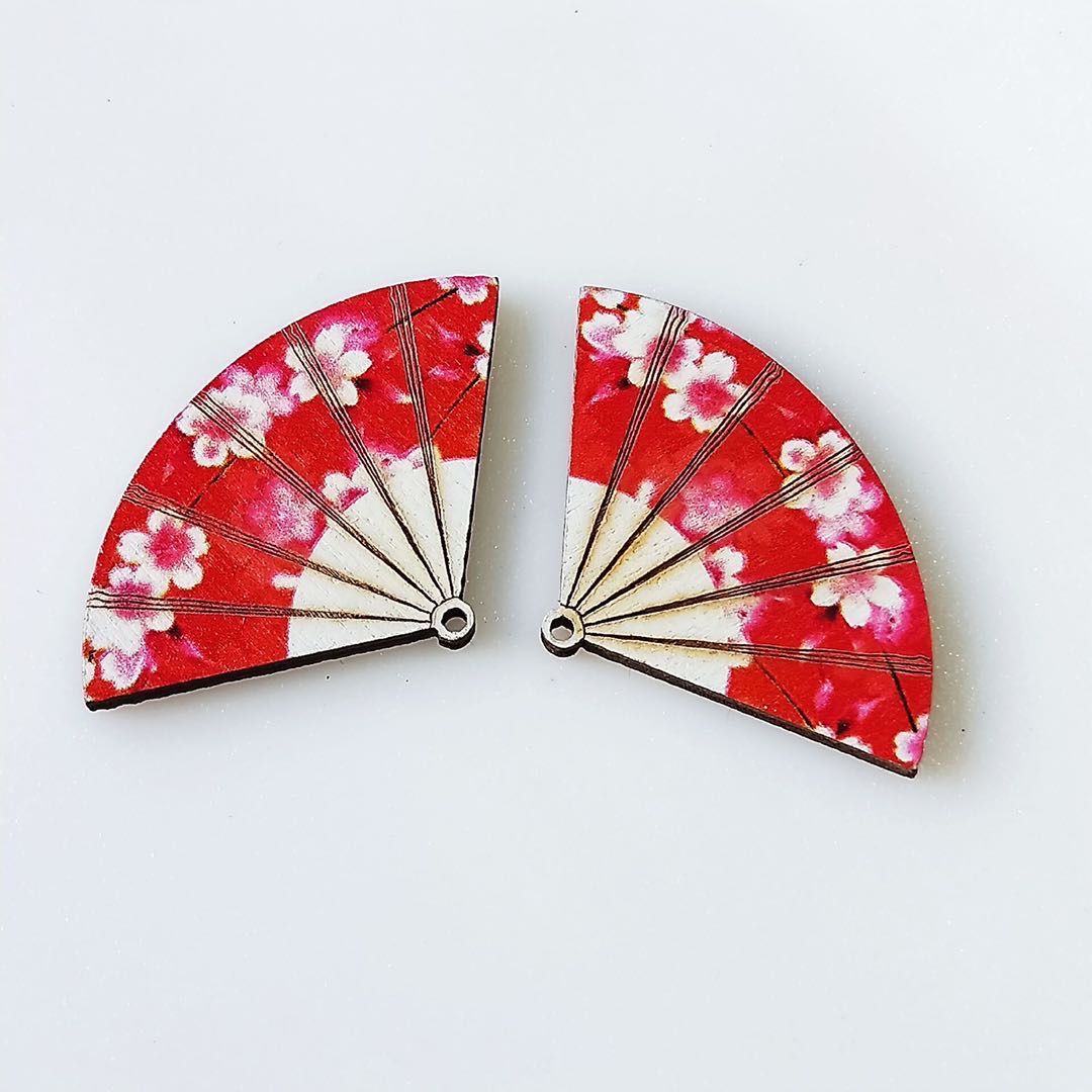 Wooden printed fan earrings necklace accessories detail image 5