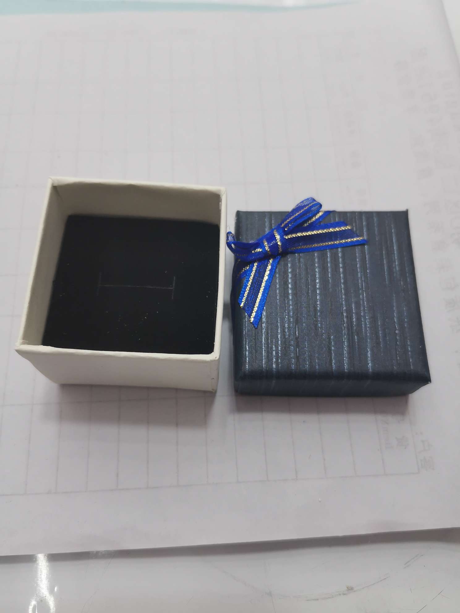 蝴蝶结戒指盒85细节图