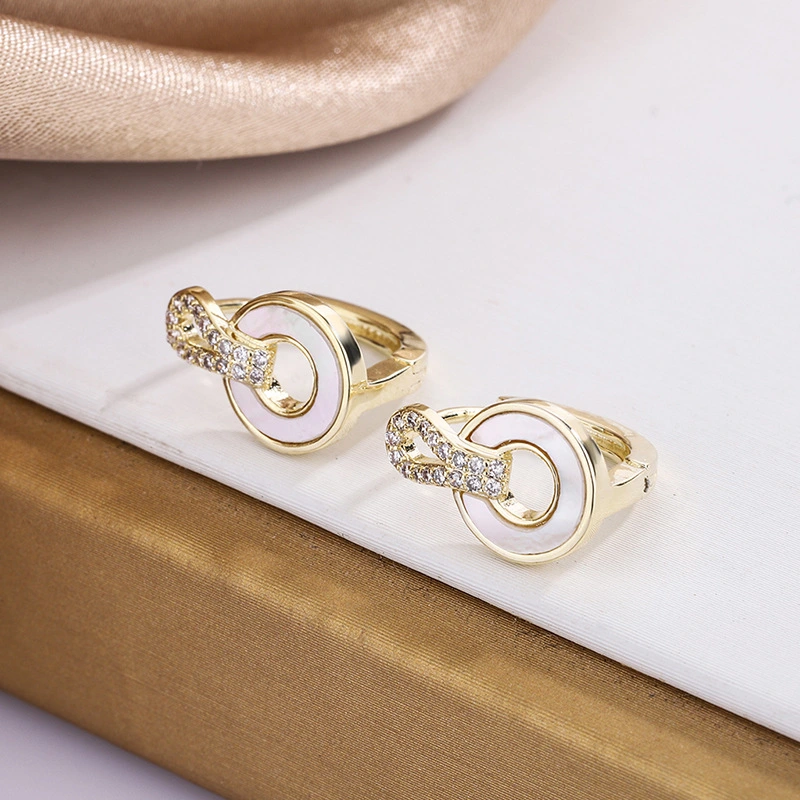 Japanese and Korean niche light luxury retro natural shell earrings and ear loops, simple and versatile Japanese and Korean fresh and clean earrings and ear rings for women detail image 2