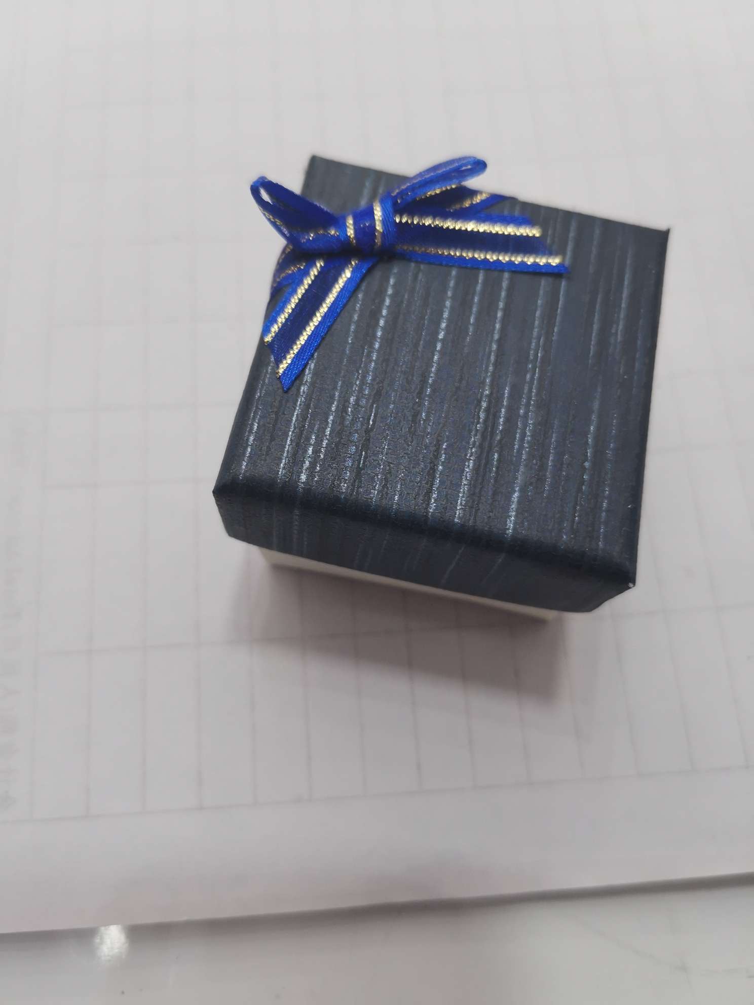 蝴蝶结戒指盒85白底实物图