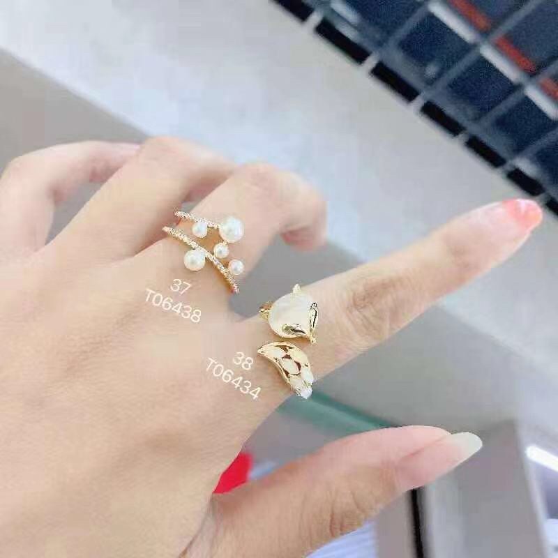🌤 𝒢 𝑜 𝑜 𝒹 𝑀 𝑜 𝓇 𝓃 𝒾 𝓃 𝑔 ابتسامة عيني، حتى أرى خلابة.ان المزاج السعيد هو من خلال وضع بسيط.صباح الخير ☀