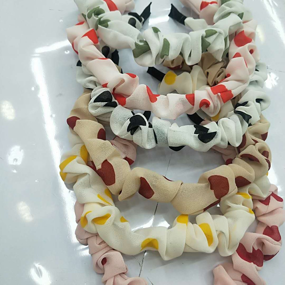 Heart-shaped, wrinkled, knotted sunflower, fashionable and trendy ladies' hair band, headband, versatile headwear, hair accessories, Lu Jie accessories 1