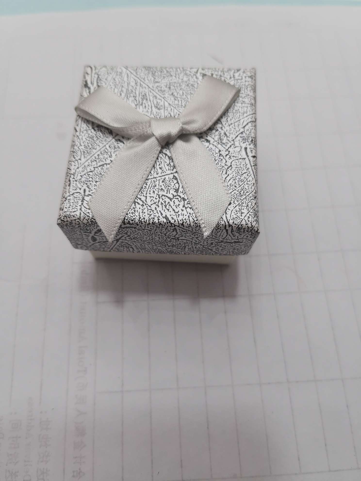 蝴蝶结戒指盒94白底实物图