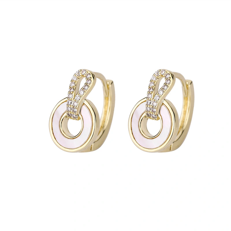 Japanese and Korean niche light luxury retro natural shell earrings and ear loops, simple and versatile Japanese and Korean fresh and clean earrings and ear rings for women detail image 3