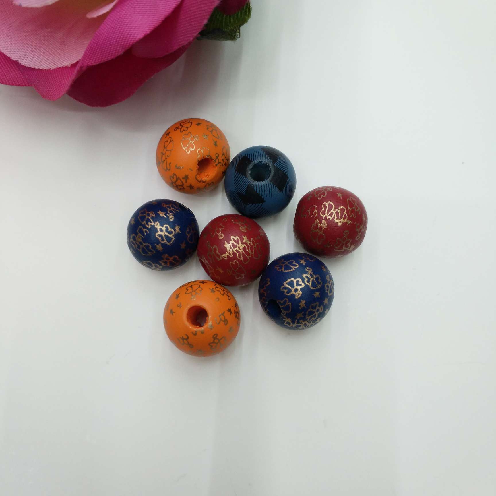 Creative wooden craft toys, puppets, DIY painted decorative accessories Specification image