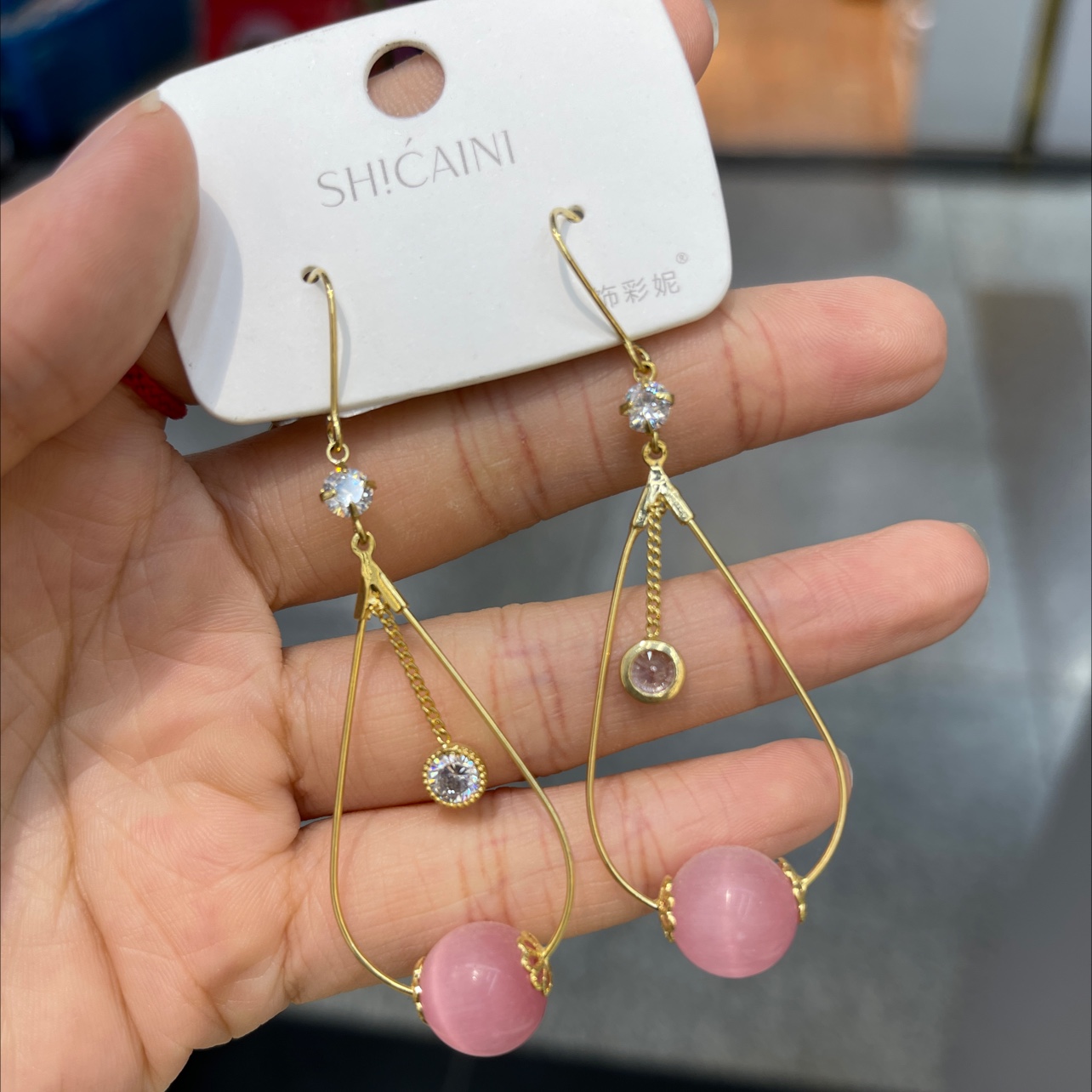 Cat eye casual drop earrings